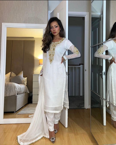 White Chiffon Pret